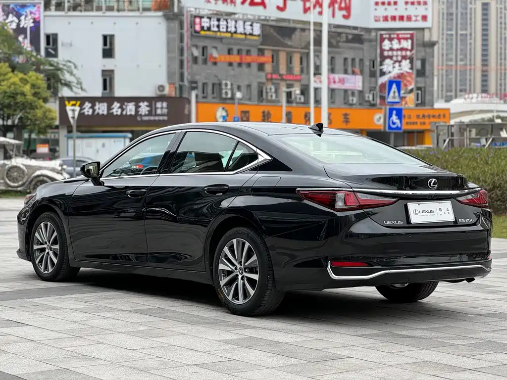 LEXUS ES 2021