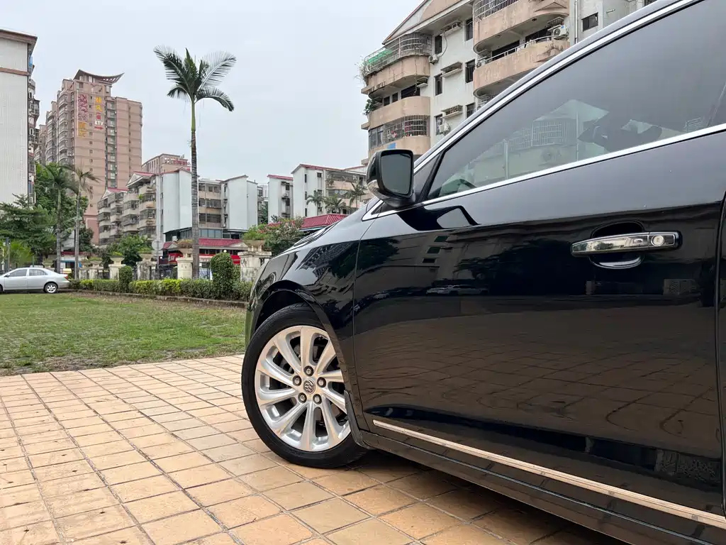 BUICK LACROSSE 2014