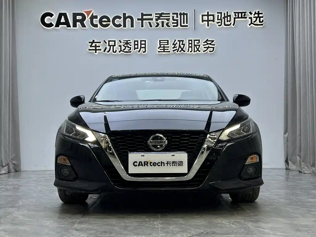 NISSAN TEANA 2020