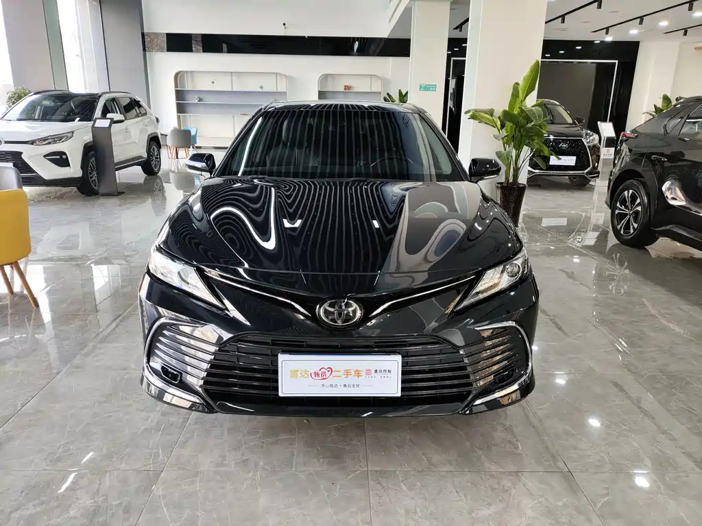 TOYOTA CAMRY 2023