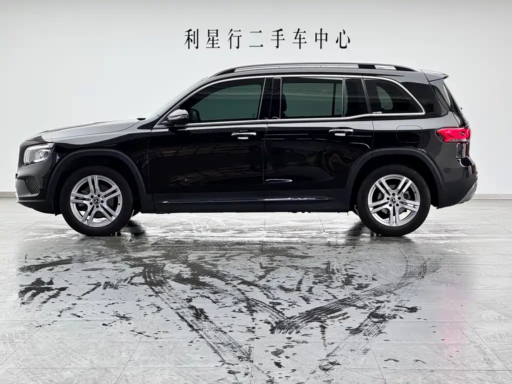 MERCEDES BENZ GLB 2021