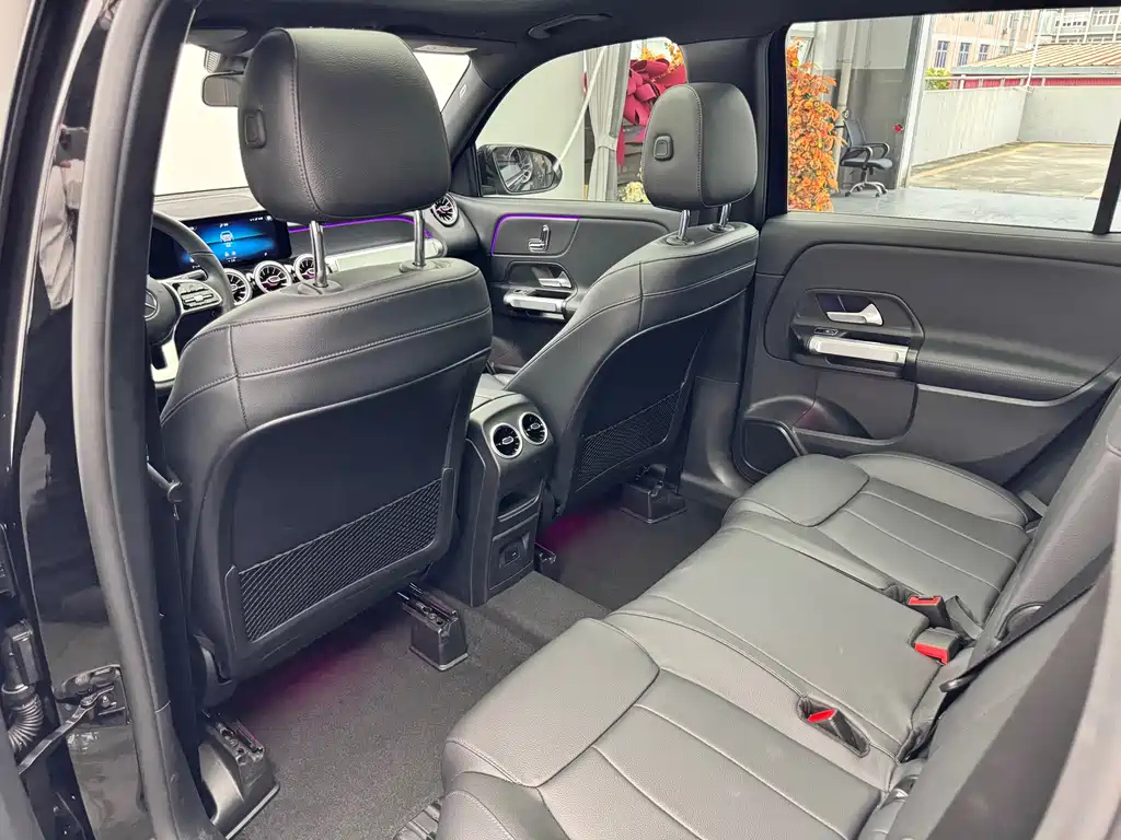 MERCEDES BENZ GLB 2021