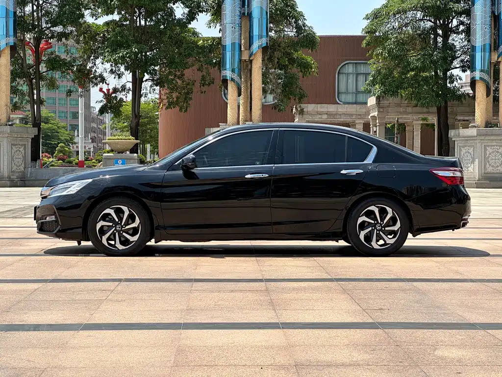 HONDA ACCORD 2017