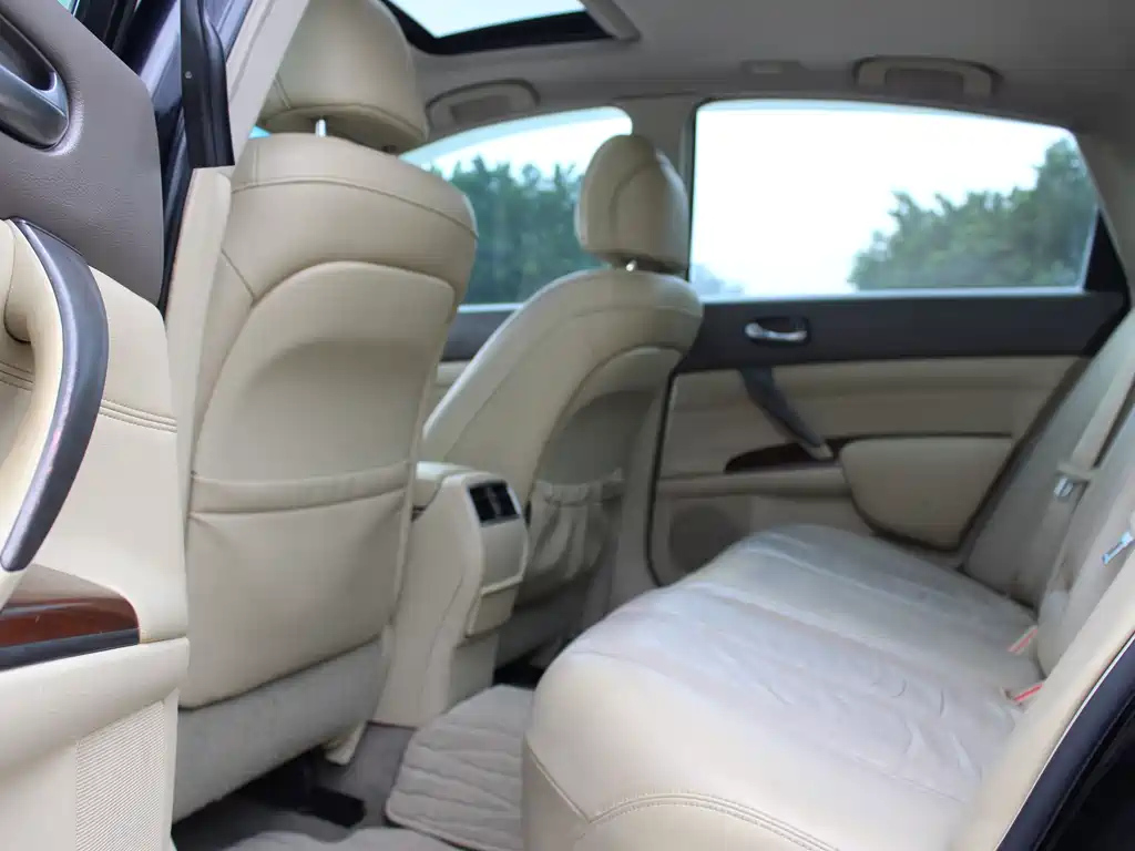 NISSAN TEANA 2009