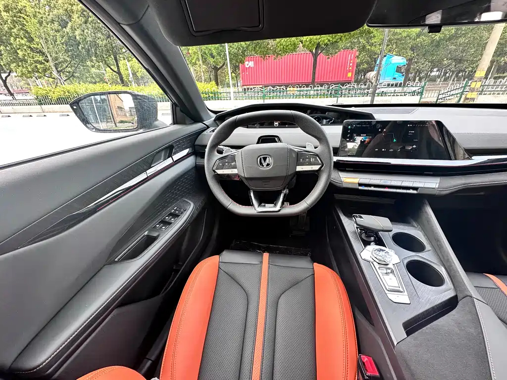 CHANGAN UNI-V 2024