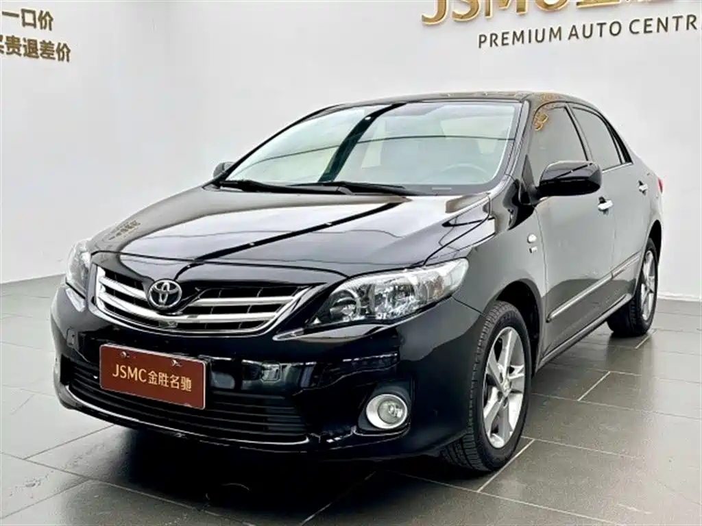 TOYOTA COROLLA 2013