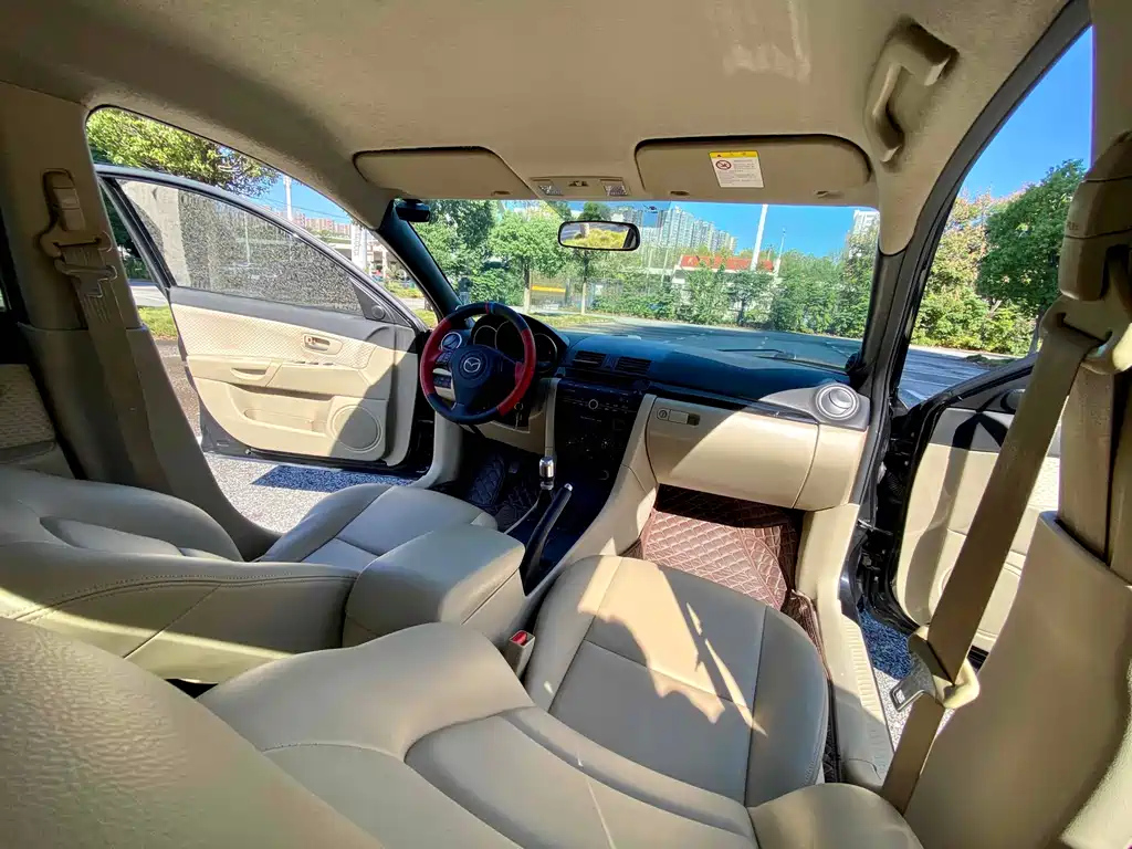 MAZDA 3 2009