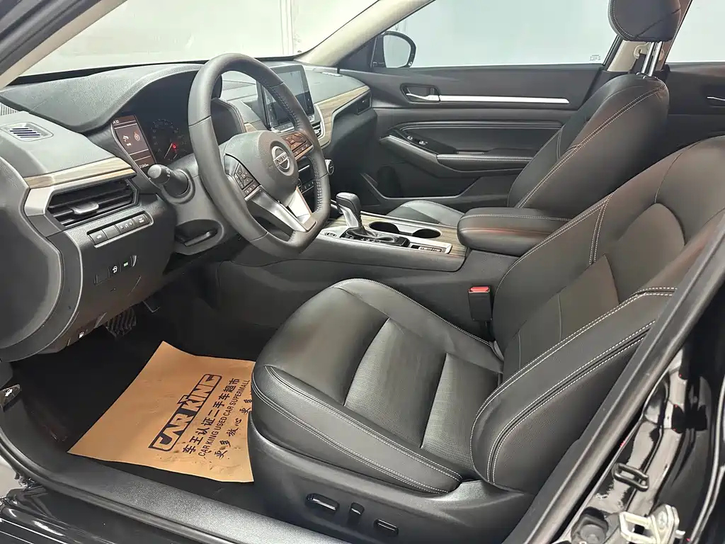 NISSAN TEANA 2022