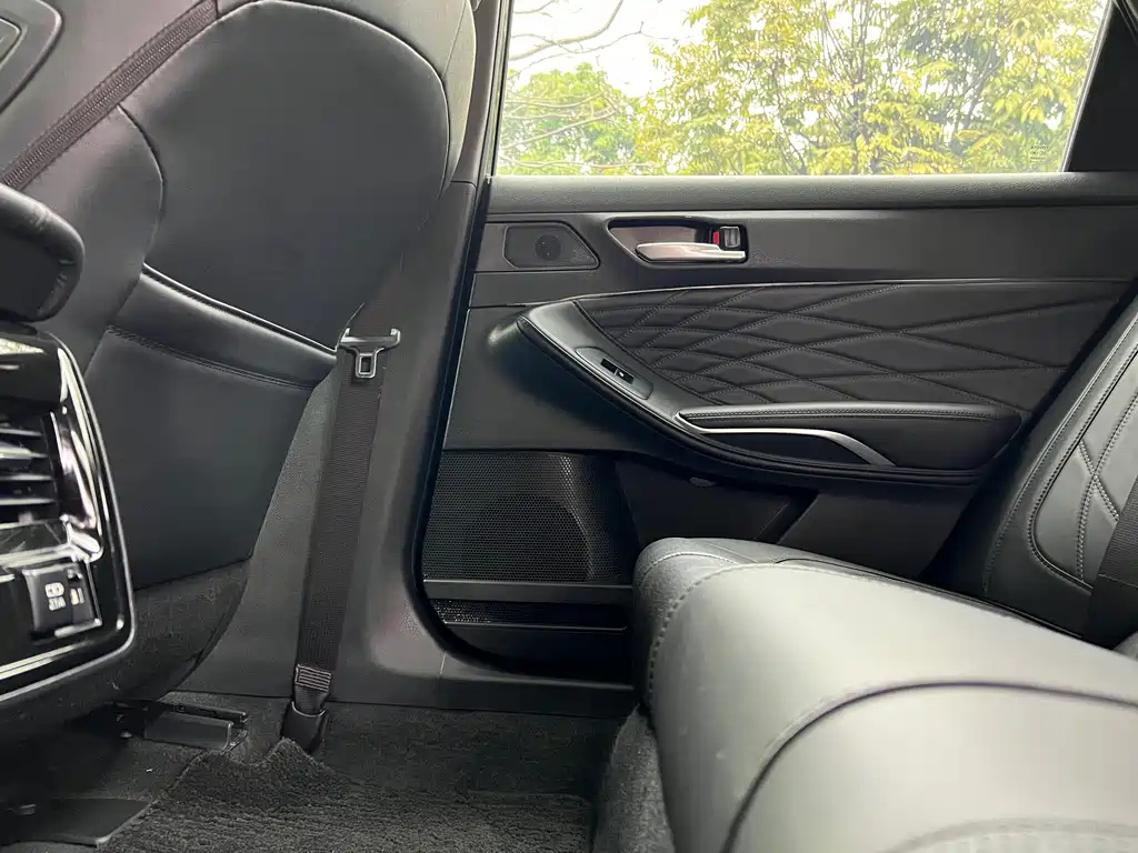 TOYOTA AVALON 2020