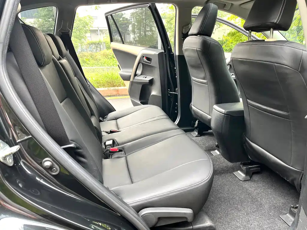 TOYOTA RAV4 RONGFANG 2016