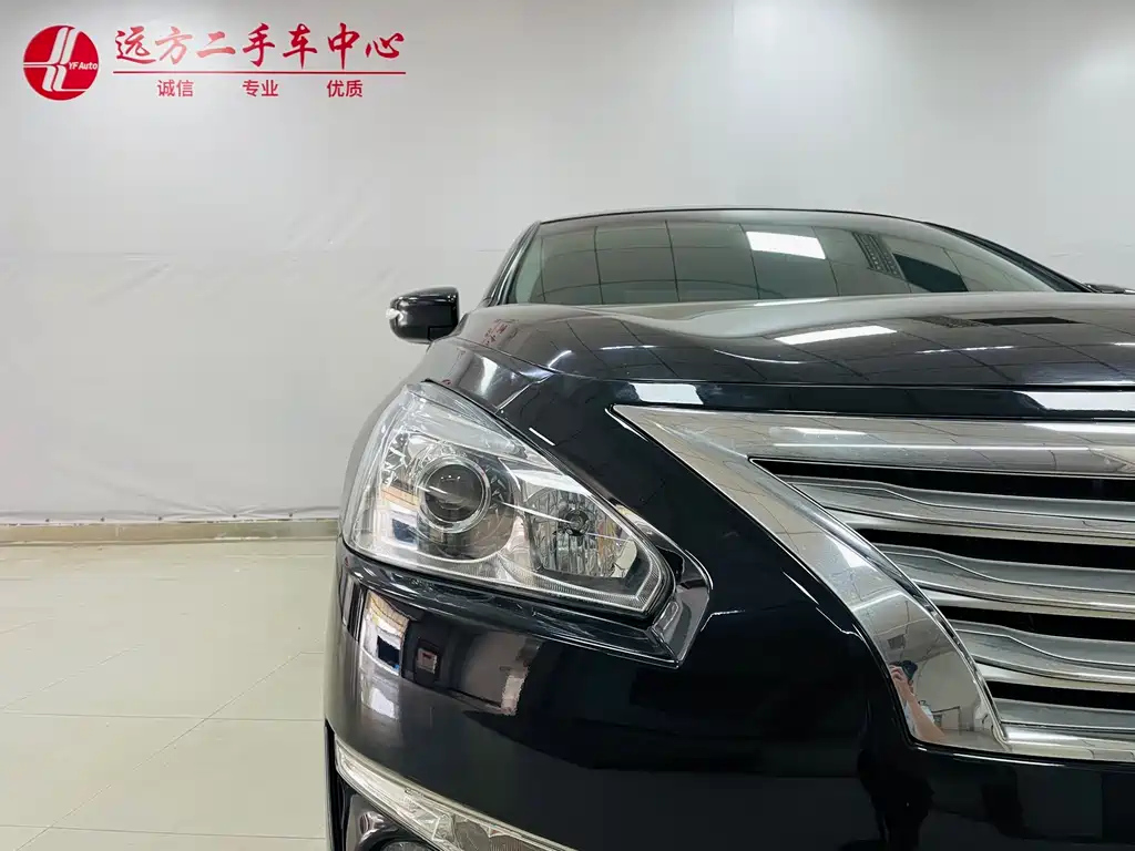 NISSAN TEANA 2015