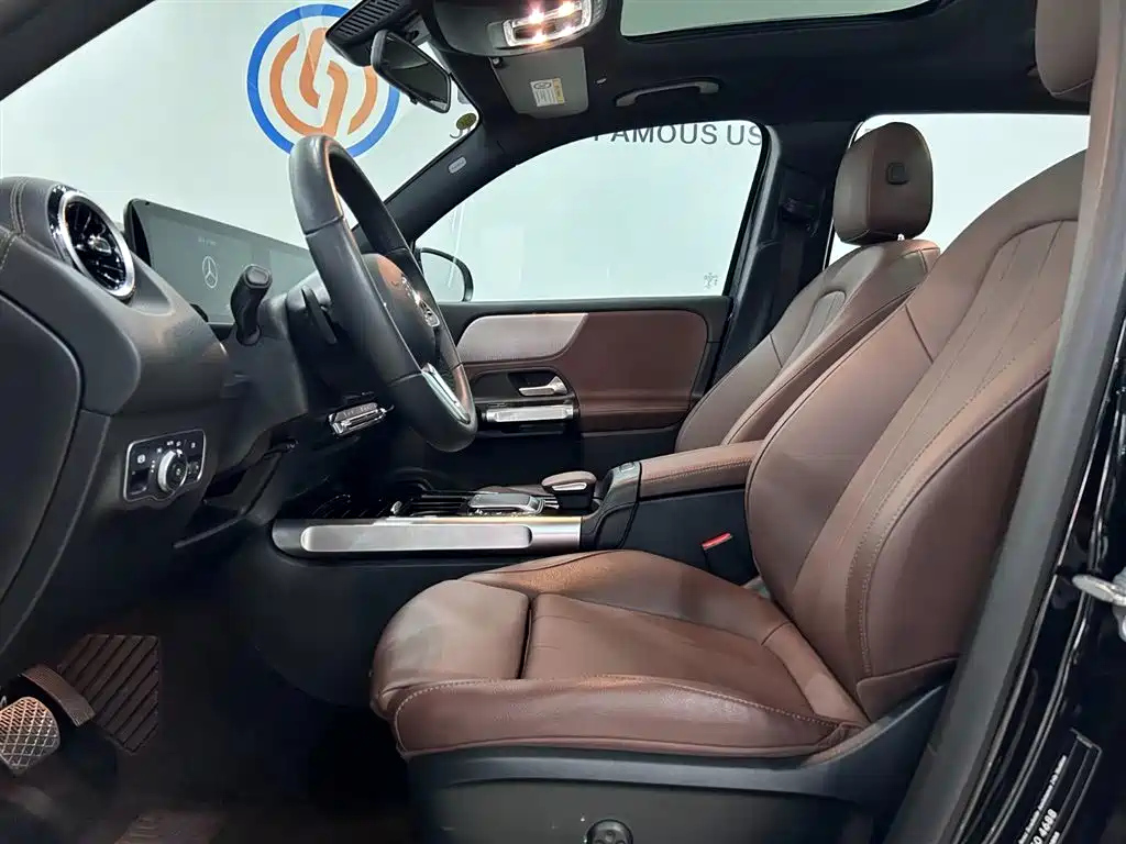 MERCEDES BENZ GLB 2022