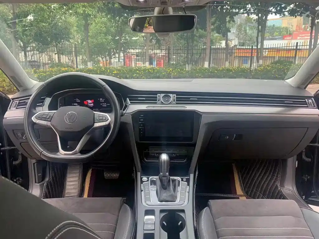 VOLKSWAGEN MAGOTAN 2021