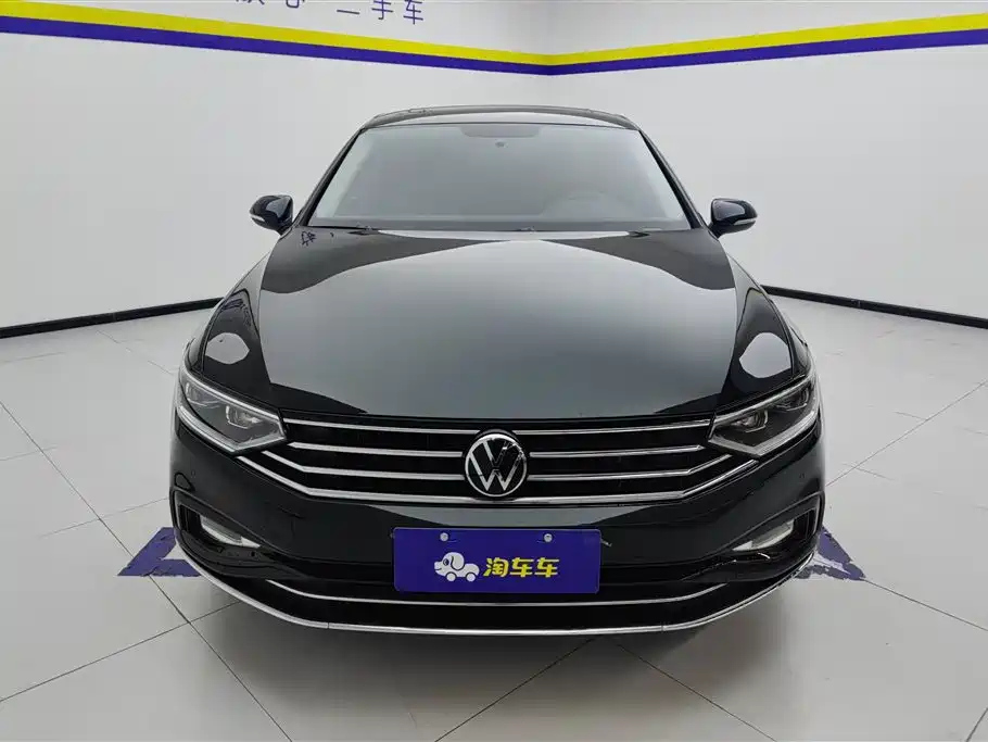 VOLKSWAGEN MAGOTAN 2022