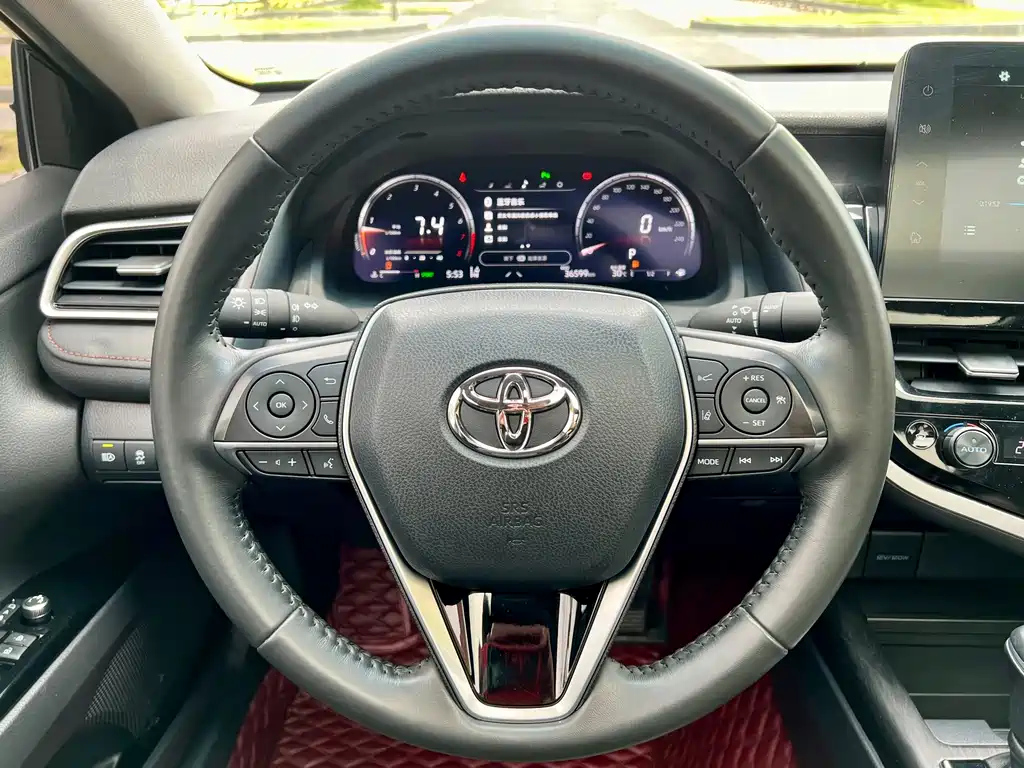 TOYOTA CAMRY 2022
