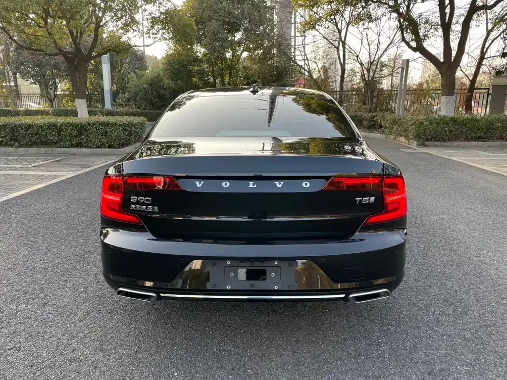 VOLVO S90 2020