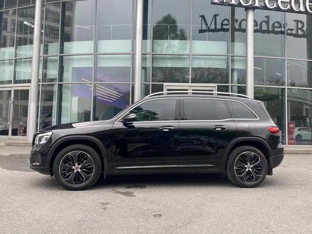 MERCEDES BENZ GLB 2022