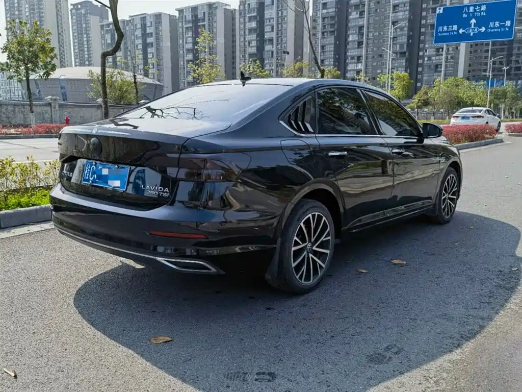 VOLKSWAGEN LAVIDA 2021