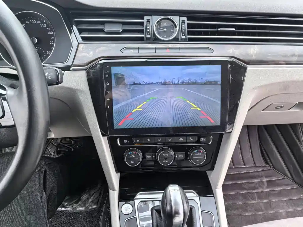 VOLKSWAGEN MAGOTAN 2018