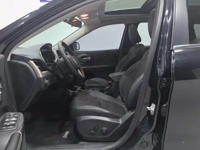 JEEP CHEROKEE 2018