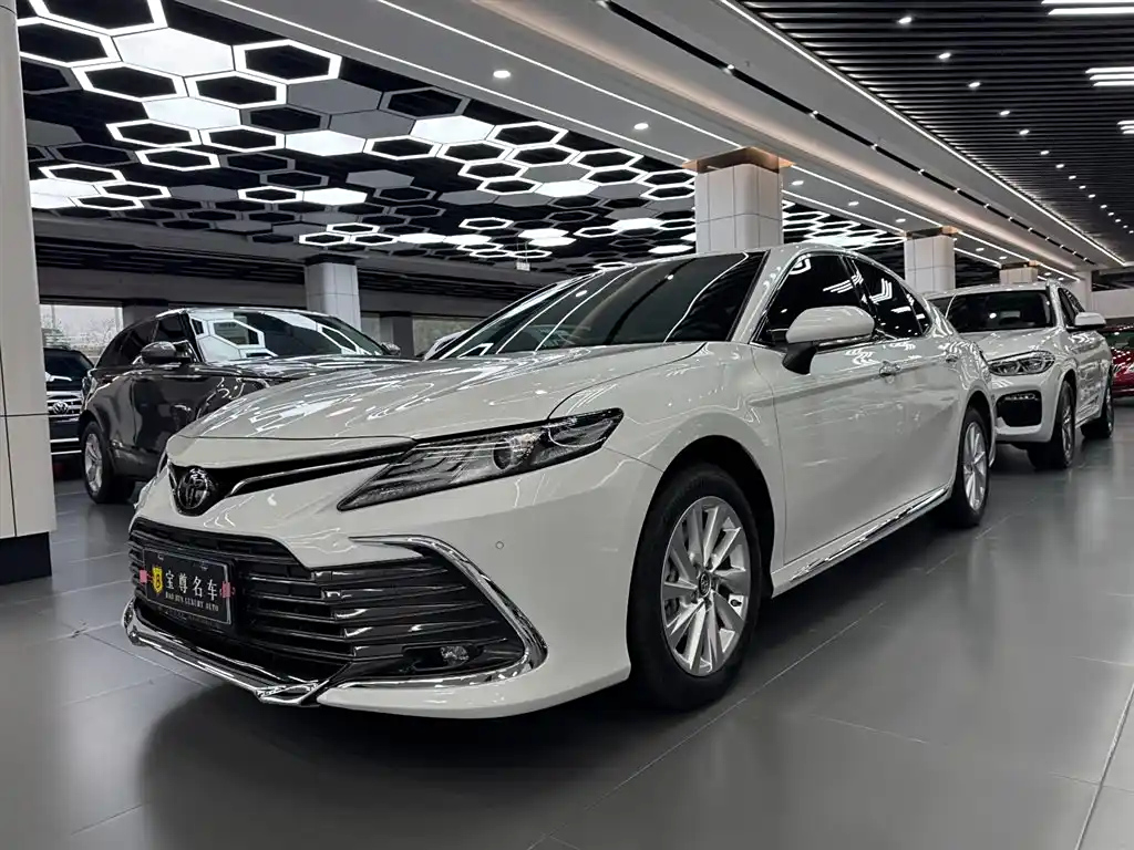TOYOTA CAMRY 2023