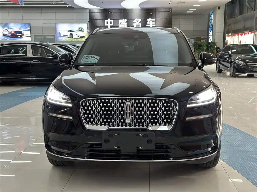 LINCOLN ADVENTURER 2022