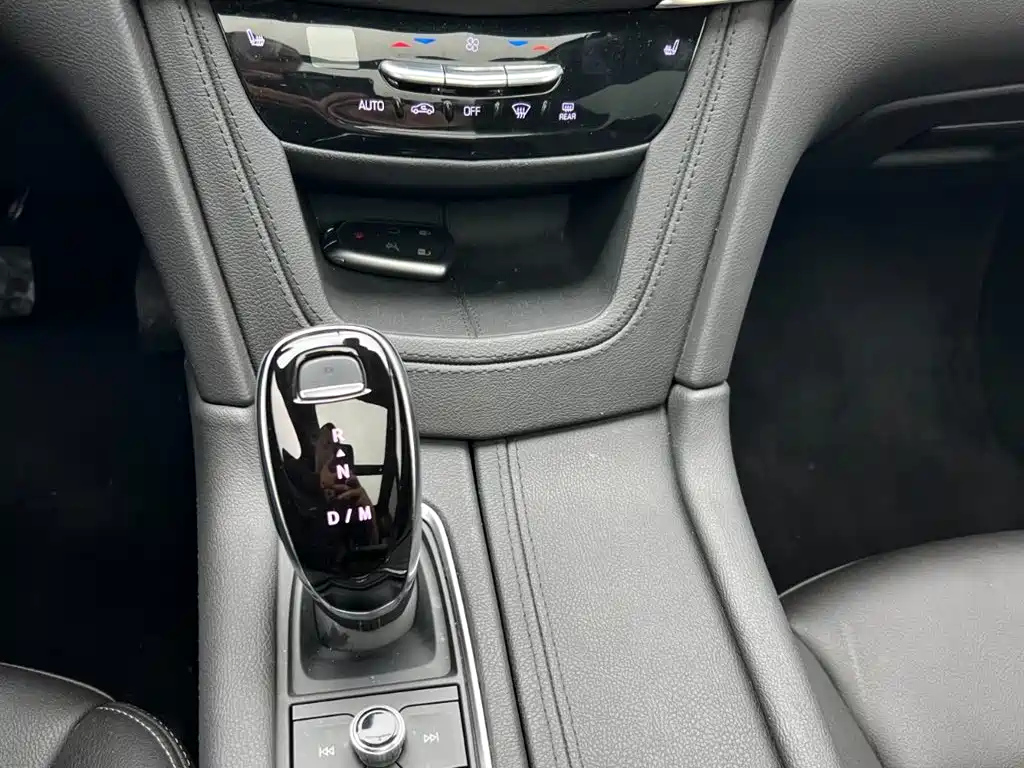 CADILLAC XT5 2021
