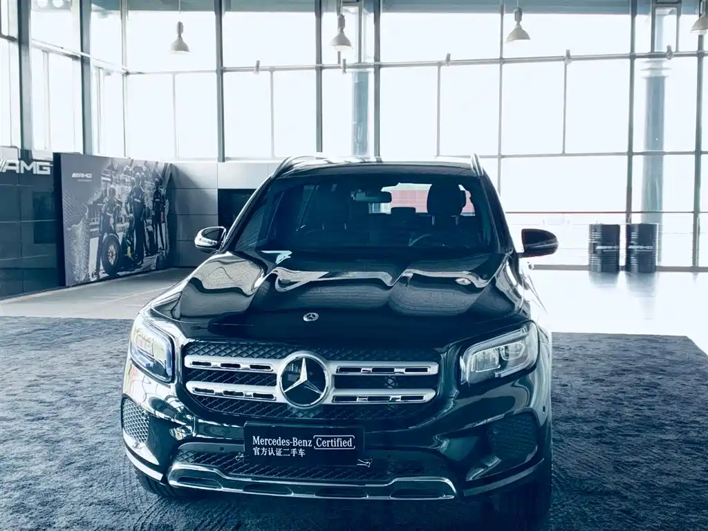 MERCEDES BENZ GLB 2023