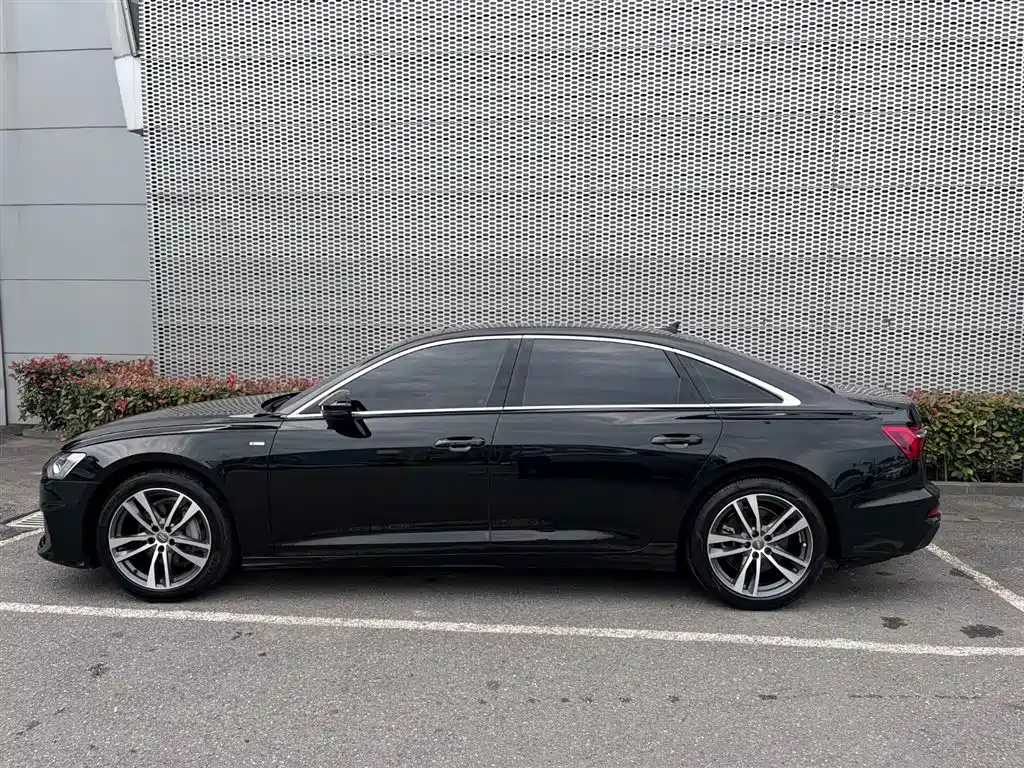 AUDI A6L 2021