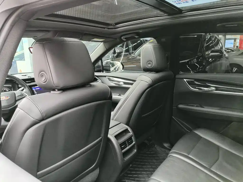 CADILLAC XT5 2020