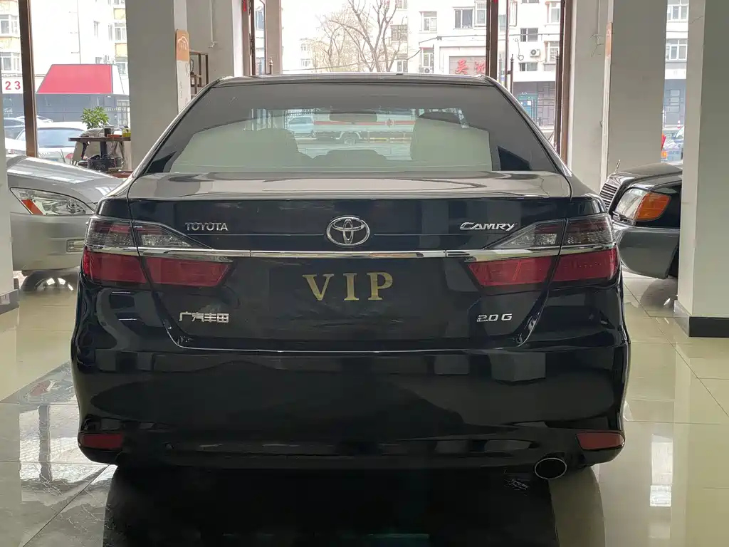 TOYOTA CAMRY 2016