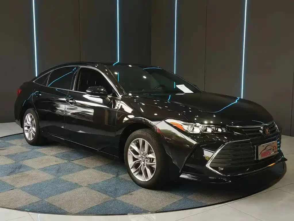 TOYOTA AVALON 2020