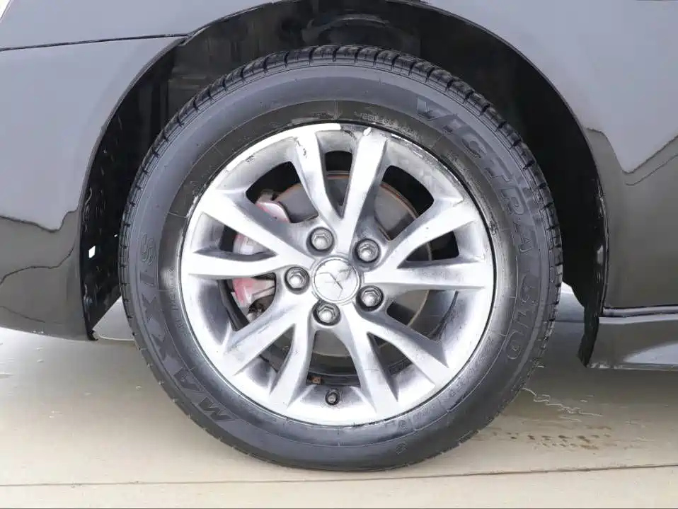 MITSUBISHI LANCER EX 2013