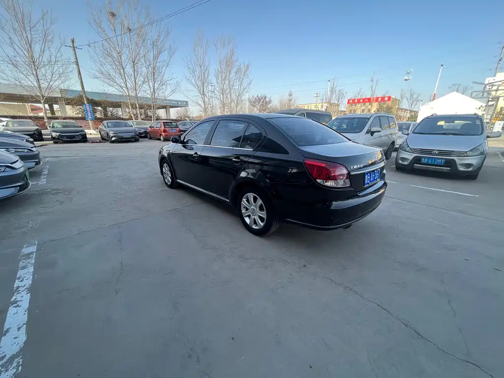 VOLKSWAGEN LAVIDA 2011