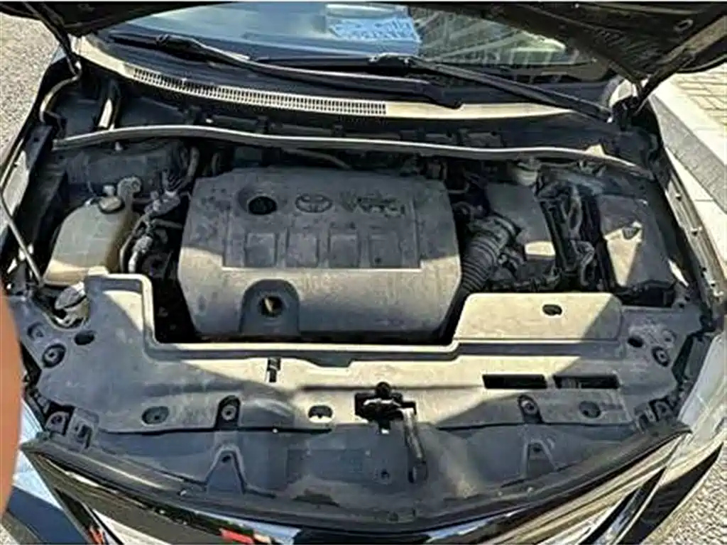 TOYOTA COROLLA 2010