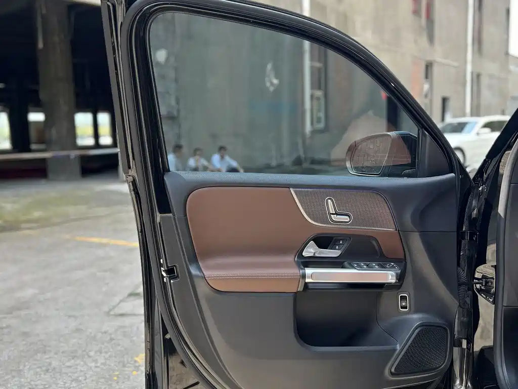 MERCEDES BENZ GLB 2021