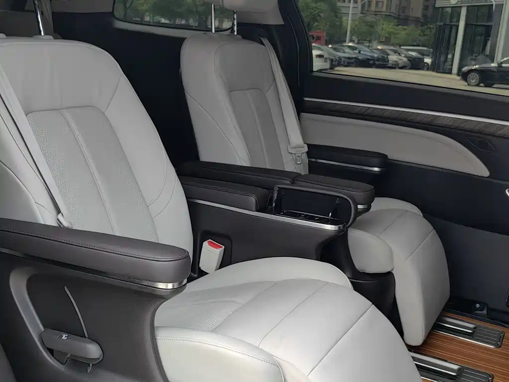 TRUMPCHI M8 2022