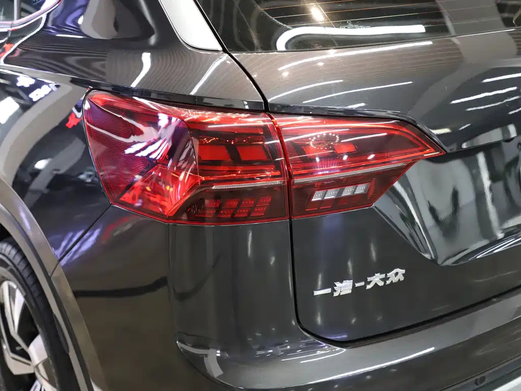 VOLKSWAGEN TAYRON 2020