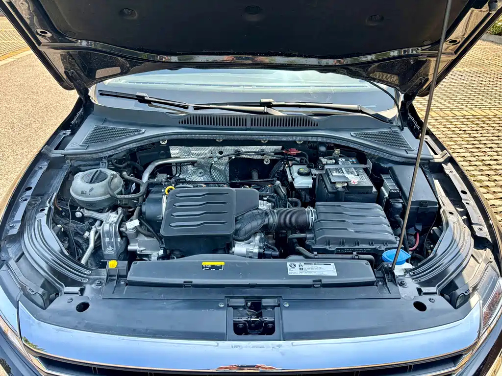 VOLKSWAGEN LAVIDA 2018