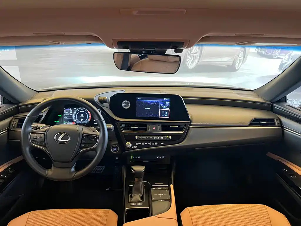 LEXUS ES 2022