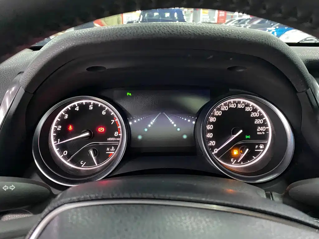 TOYOTA CAMRY 2020