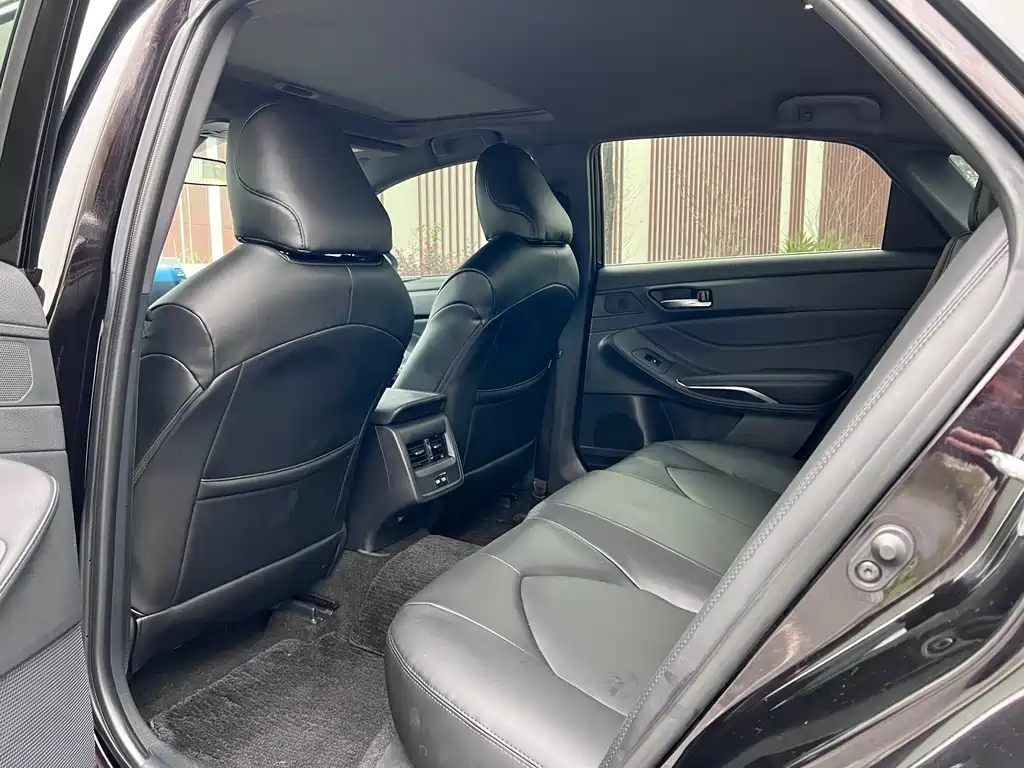 TOYOTA AVALON 2020