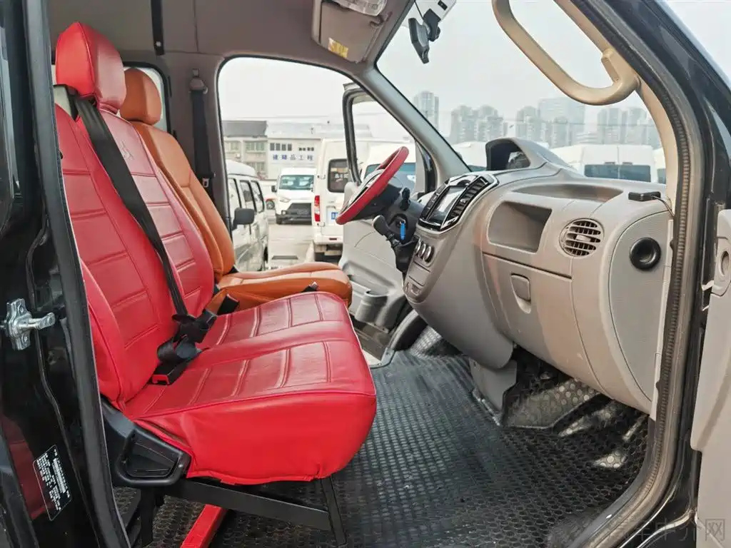 MAXUS V80 2021