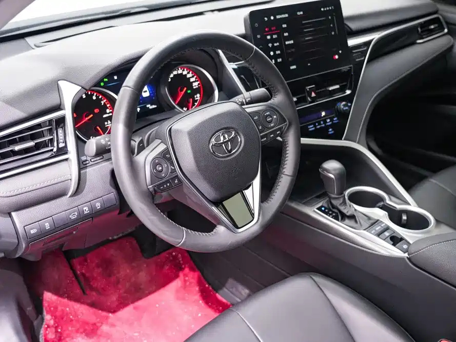 TOYOTA CAMRY 2023