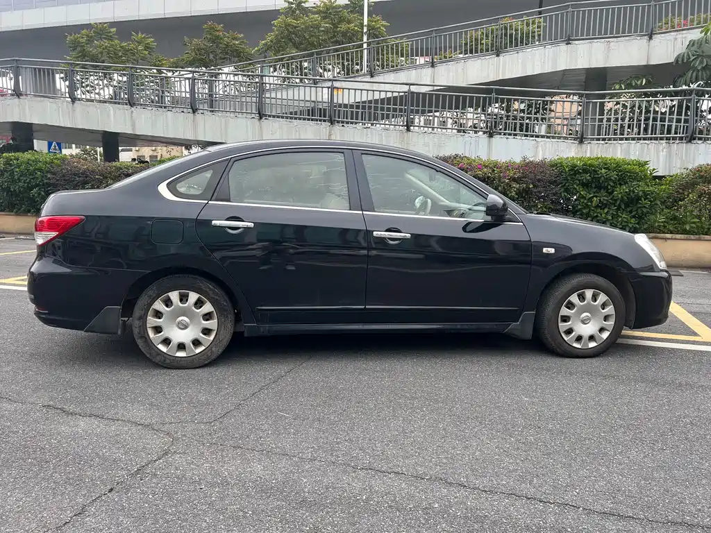 NISSAN SYLPHY 2014