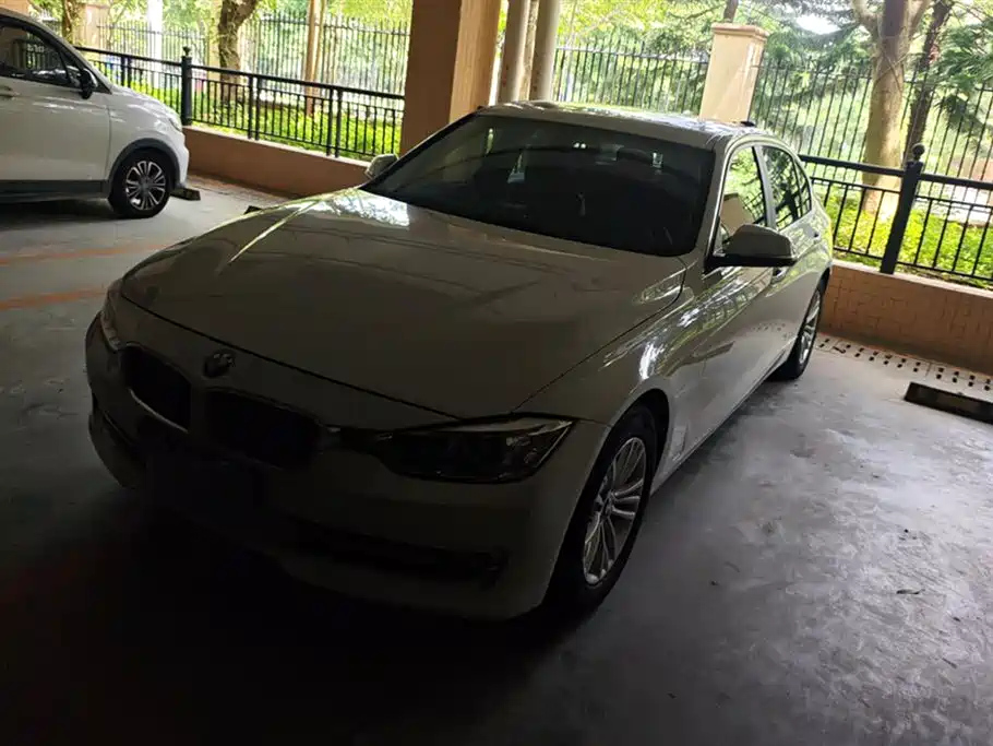 BMW 3-SERIES 2013