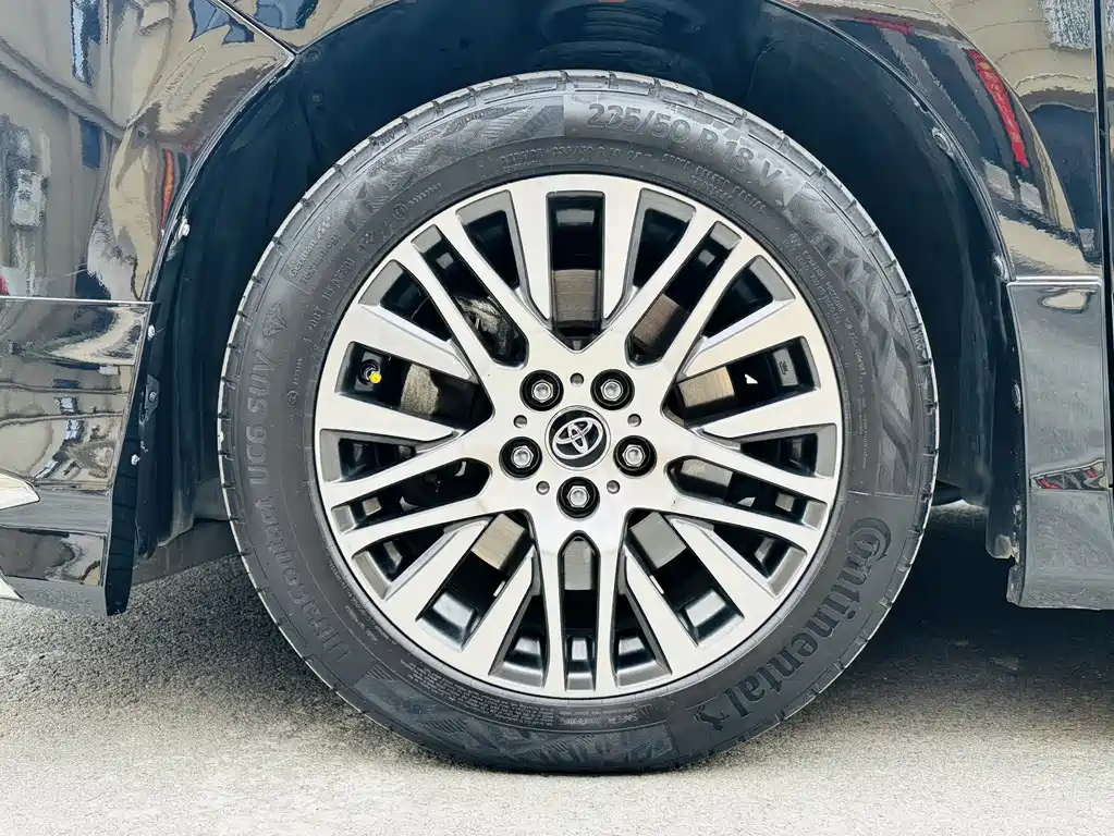 TOYOTA ALPHARD 2018