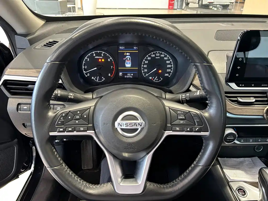 NISSAN TEANA 2021