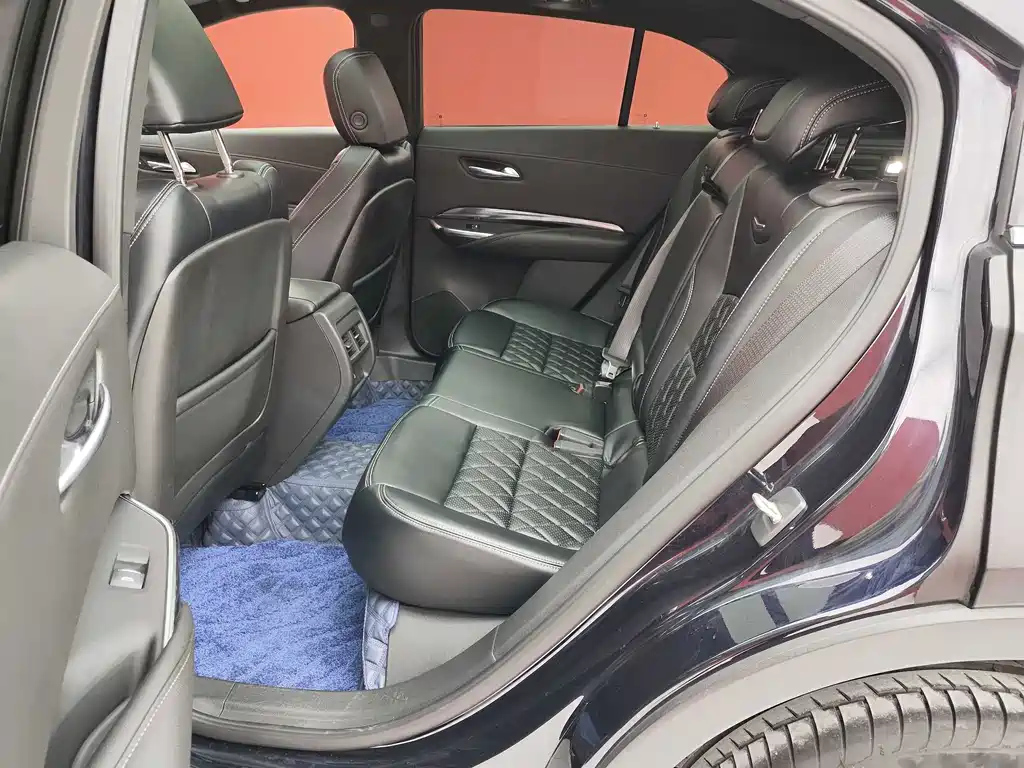 CADILLAC XT4 2021