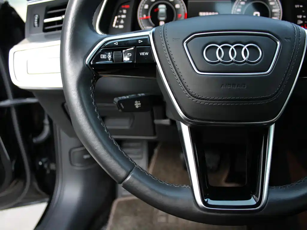 AUDI A6L 2023